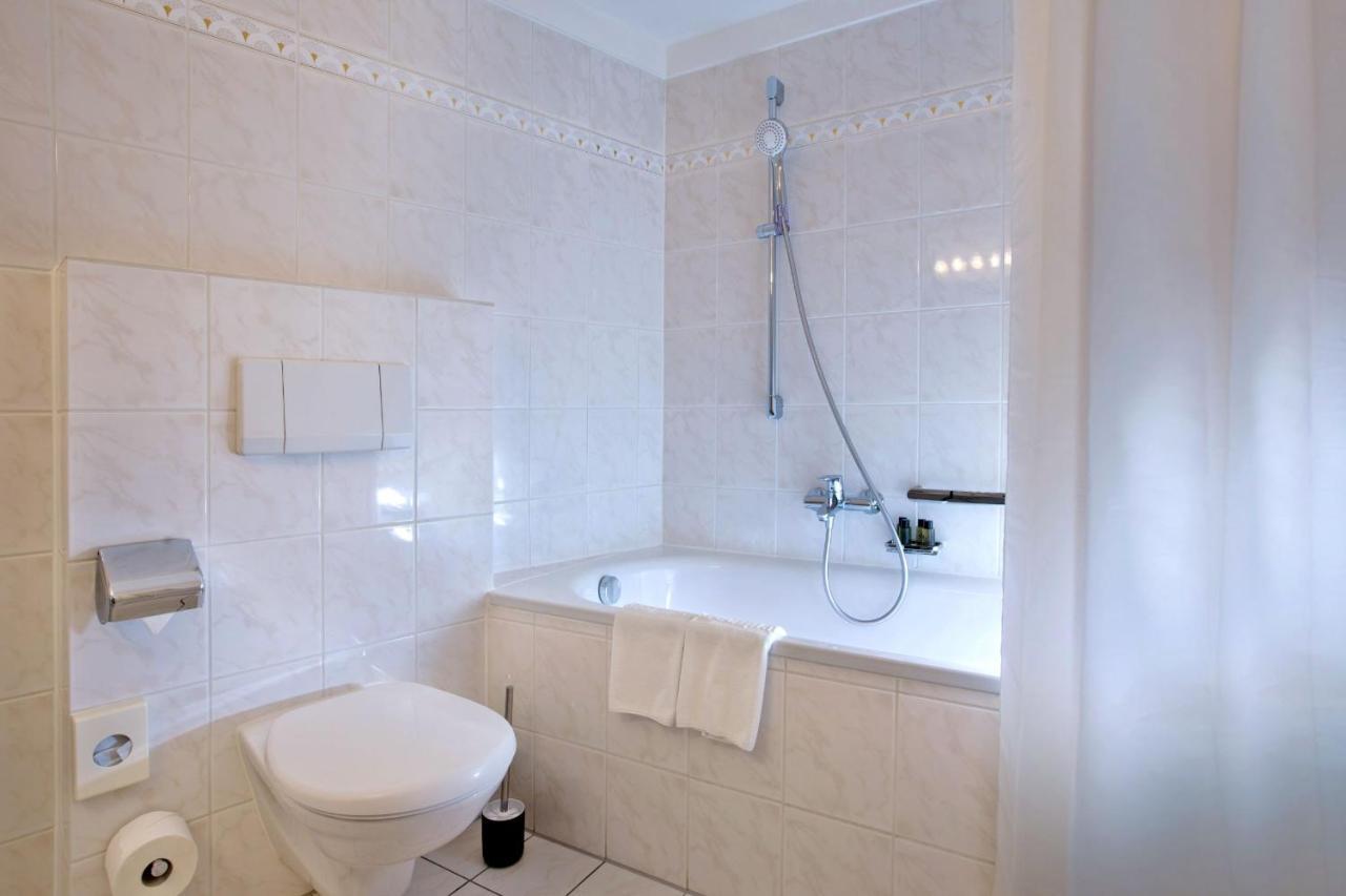 Hotel Rotkreuzplatz Мюнхен Екстериор снимка